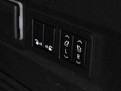 Used 2022 GMC Yukon Denali w/ Denali Ultimate Package image 36