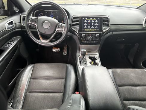 Used 2019 Jeep Grand Cherokee Altitude RWD image 23