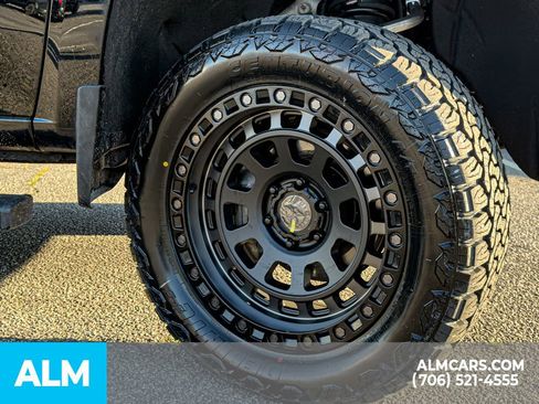 Used 2021 Chevrolet Silverado 1500 LT Trail Boss w/ Convenience Package II AWD/4WD image 12