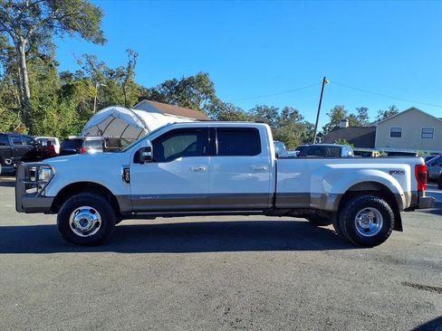 Used 2022 Ford F350 King Ranch w/ King Ranch Ultimate Package image 4