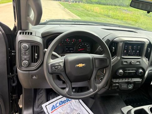 New 2026 Chevrolet Silverado 1500 W/T w/ WT Value Package AWD/4WD image 32