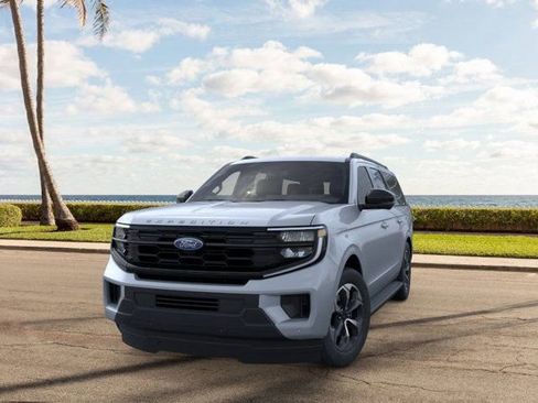 New 2026 Ford Expedition Max Active RWD image 3