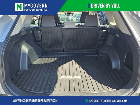 Used 2019 Toyota RAV4 XLE w/ Convenience Package AWD/4WD image 28