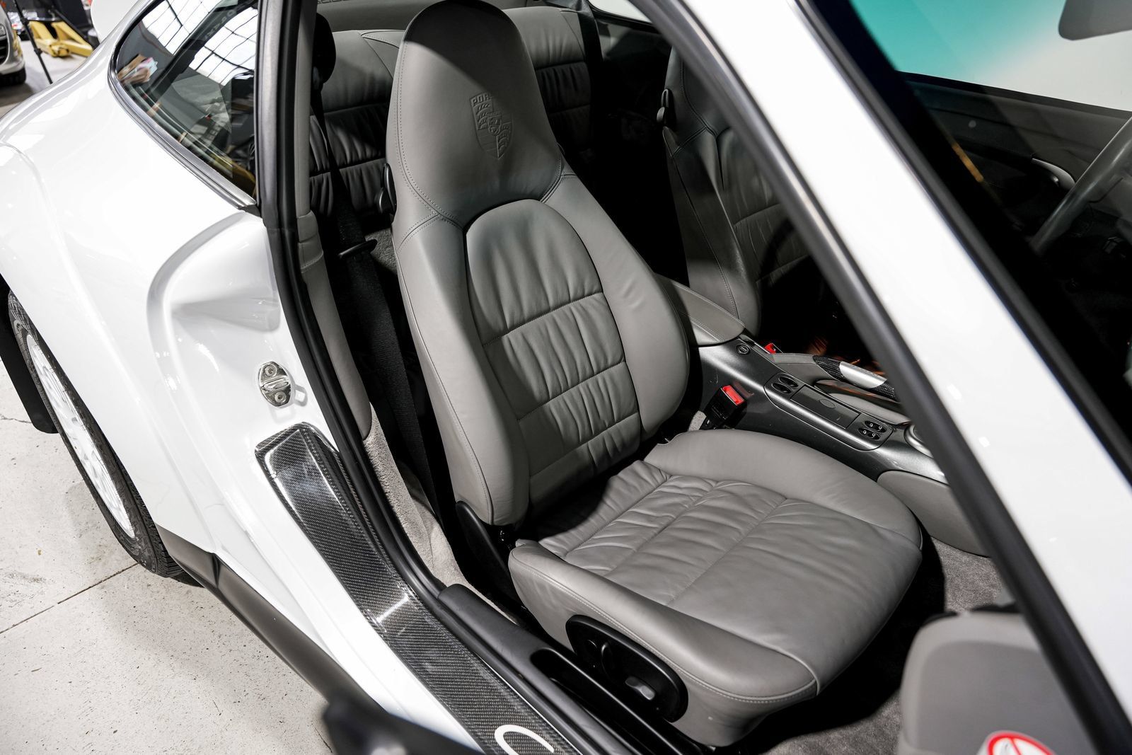 Used 2003 Porsche 911 Carrera 4S AWD/4WD image 27