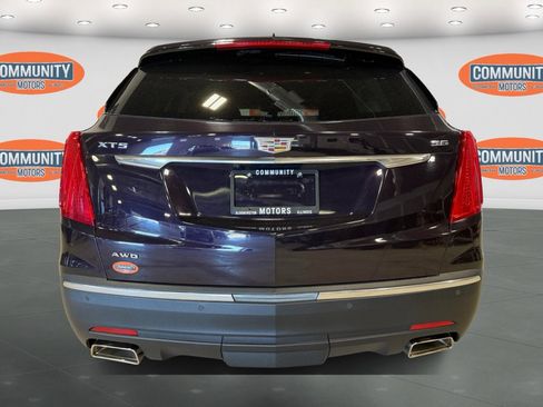 Used 2018 Cadillac XT5 Luxury image 6