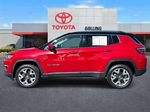 Used 2018 Jeep Compass Limited AWD/4WD image 2