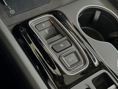 New 2025 Honda Pilot Touring image 17