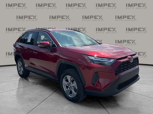 Used 2024 Toyota RAV4 XLE image 7