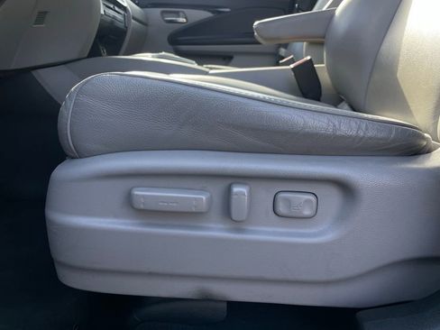 Used 2016 Honda Pilot Touring image 26