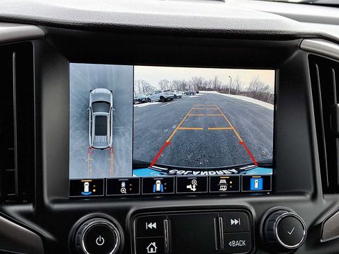 Certified 2022 GMC Terrain AT4 w/ Infotainment Package II image 19