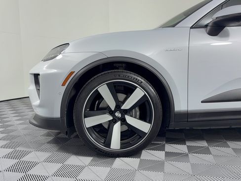 Certified 2024 Porsche Macan 4 Electric AWD/4WD image 13