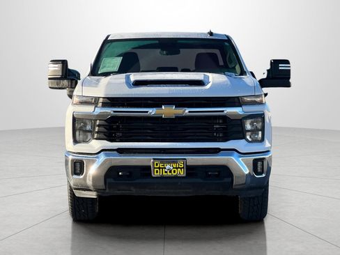Used 2024 Chevrolet Silverado 2500 LT w/ Convenience Package image 9