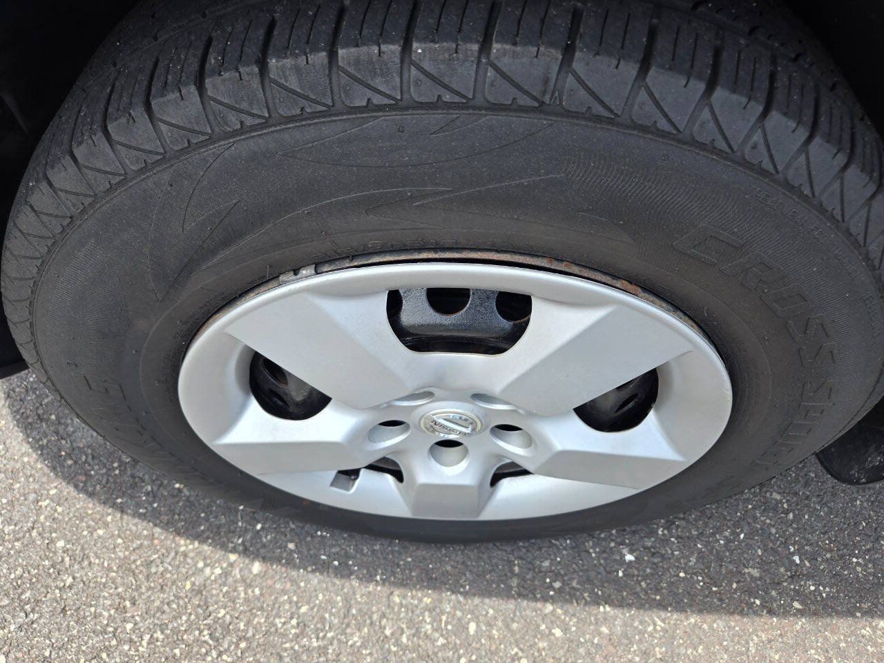 Used 2015 Nissan Rogue S w/ Convenience Package FWD image 25