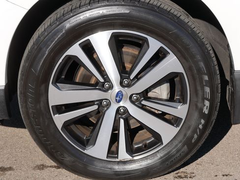 Used 2018 Subaru Outback 2.5i Limited w/ Popular Package #2 AWD/4WD image 15