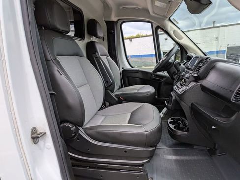 Used 2025 RAM ProMaster 2500 w/ Convenience Group FWD image 23