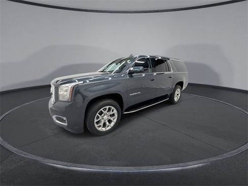 Used 2019 GMC Yukon XL SLT w/ HD Trailering Package image 4