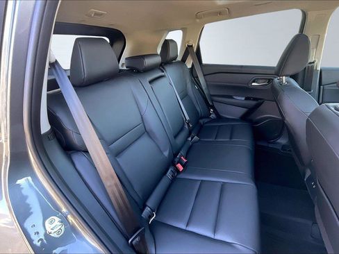 New 2026 Nissan Rogue Platinum w/ Platinum Premium Package image 10