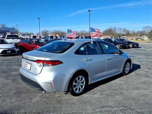 Certified 2024 Toyota Corolla LE image 3