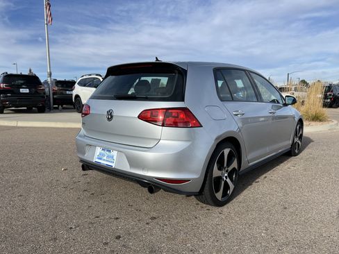 Used 2017 Volkswagen GTI Autobahn image 10