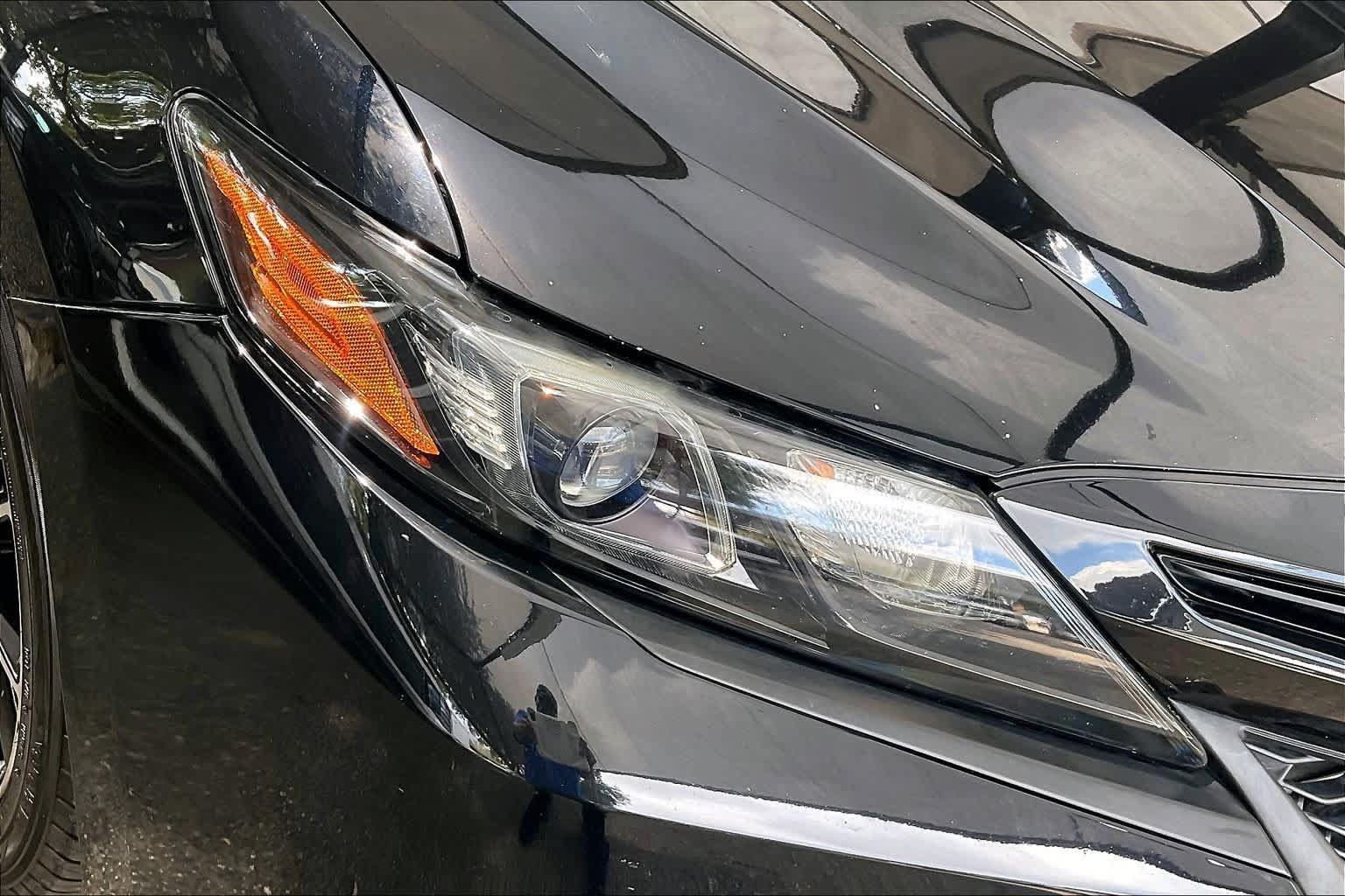 Used 2022 Toyota Camry SE FWD image 27