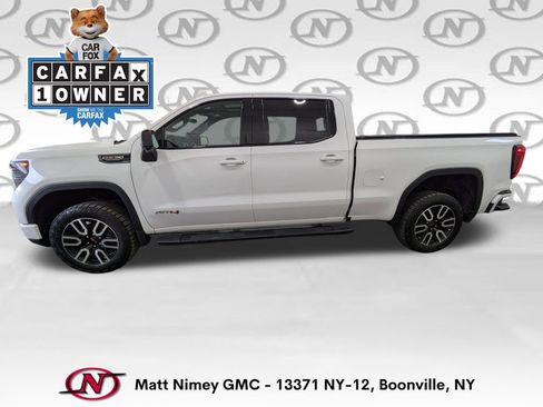 Used 2024 GMC Sierra 1500 AT4 w/ Technology Package AWD/4WD image 2