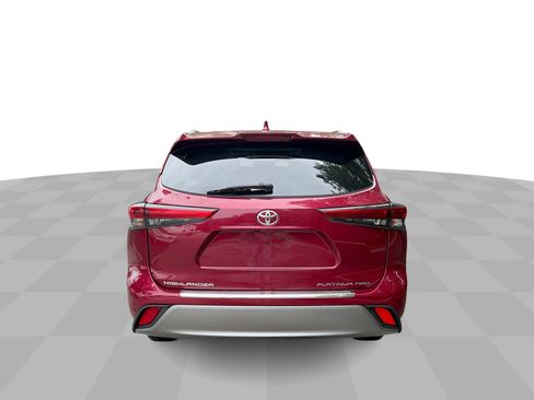Used 2022 Toyota Highlander Platinum AWD/4WD image 8