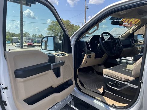Used 2016 Ford F150 XLT w/ Equipment Group 302A Luxury AWD/4WD image 25