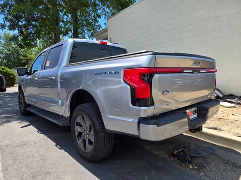 Used 2025 Ford F150 Lightning Lariat AWD/4WD image 7