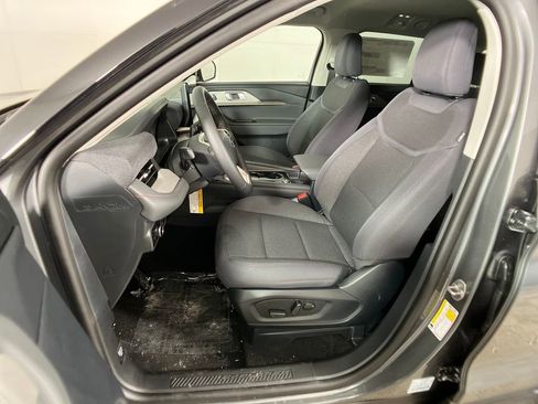 New 2026 Ford Explorer Active image 29