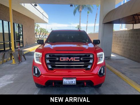 Certified 2021 GMC Sierra 1500 AT4 w/ AT4 Preferred Package AWD/4WD image 2
