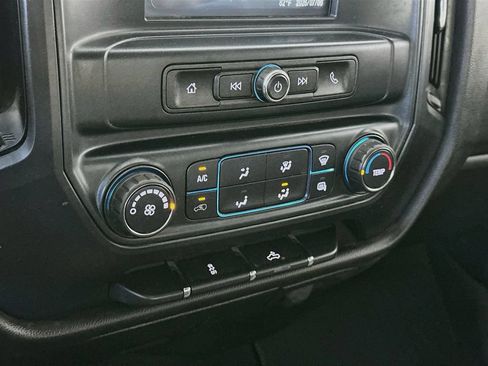 Used 2019 Chevrolet Silverado 2500 W/T AWD/4WD image 18