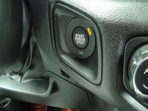 Certified 2025 Jeep Wrangler Sport S image 22