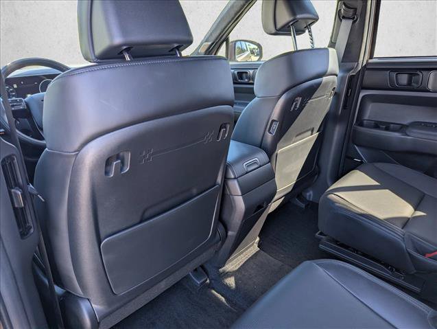 Certified 2025 Hyundai Santa Fe Calligraphy FWD image 25