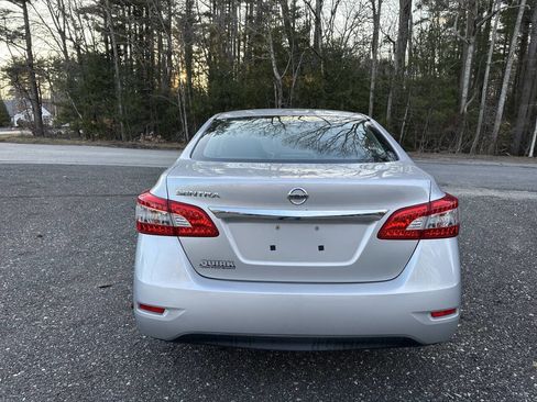 Used 2015 Nissan Sentra S image 16