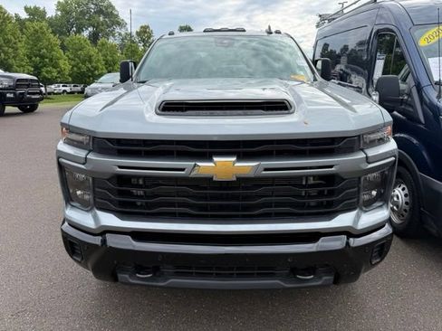 Used 2025 Chevrolet Silverado 2500 Custom w/ Custom Value Package AWD/4WD image 7