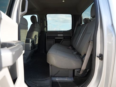 Used 2017 Ford F250 XLT w/ XLT Premium Package image 20