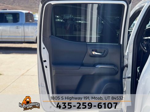 Used 2023 Toyota Tacoma TRD Off-Road AWD/4WD image 57