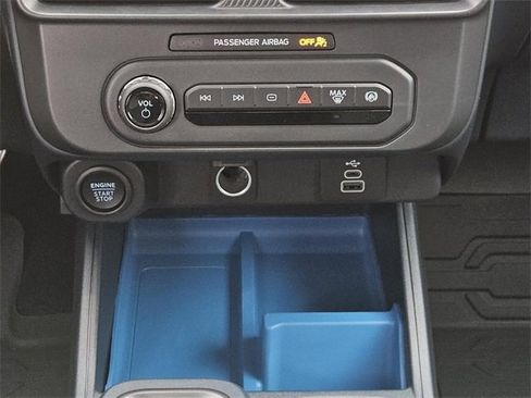 New 2025 Ford Maverick XLT w/ XLT Luxury Package image 12