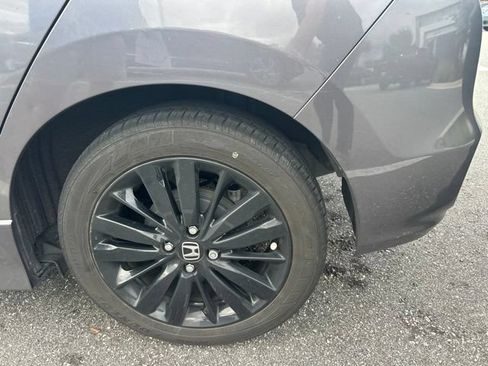 Used 2018 Honda Fit Sport image 17