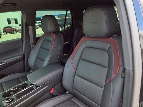 Used 2026 Chevrolet Equinox RS w/ Convenience Package III FWD image 12