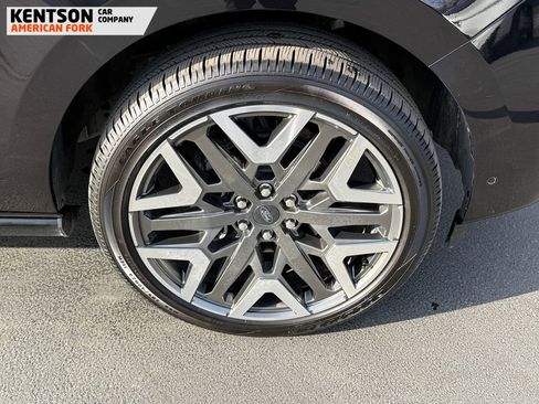 Used 2025 Ford Expedition Max Platinum w/ Platinum Ultimate Package image 16