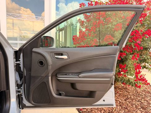 Used 2022 Dodge Charger SXT w/ Leather Interior Group RWD image 23