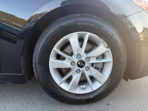 Used 2018 Kia Optima LX FWD image 30