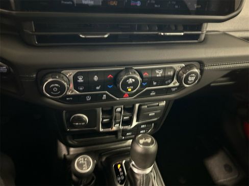 New 2025 Jeep Wrangler Sahara image 23