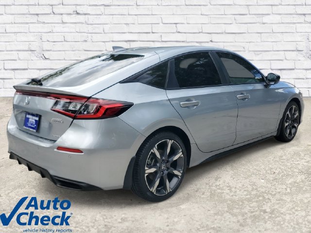 Used 2025 Honda Civic Sport Touring image 4