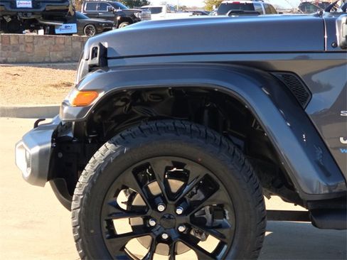 Used 2021 Jeep Wrangler Unlimited Sahara w/ Cold Weather Group image 5