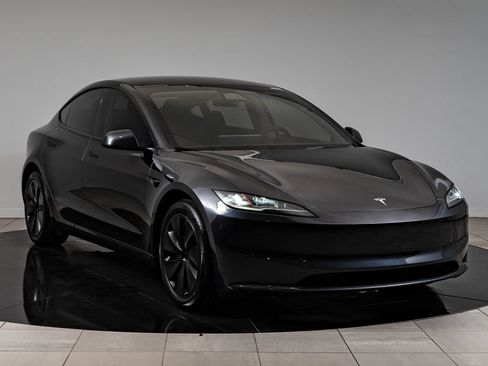 Used 2024 Tesla Model 3 Long Range RWD image 12