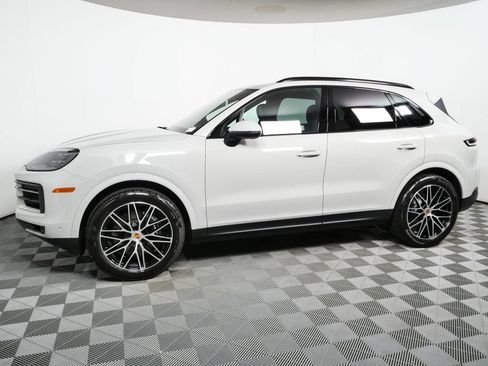 New 2026 Porsche Cayenne AWD/4WD image 2