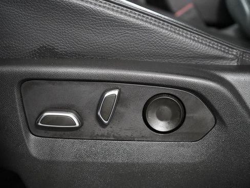 Used 2023 GMC Yukon Denali AWD/4WD image 17