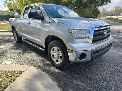 Used 2011 Toyota Tundra 2WD Double Cab image 3